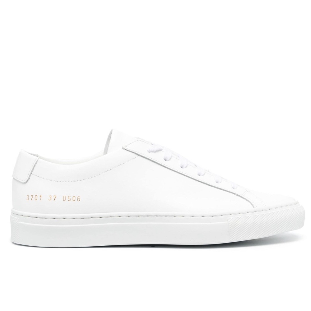 Woman’s White Common Projects size 38